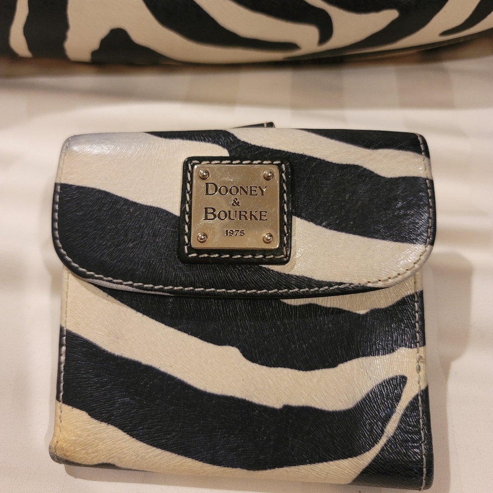 Wallet - Picture 3 of 4